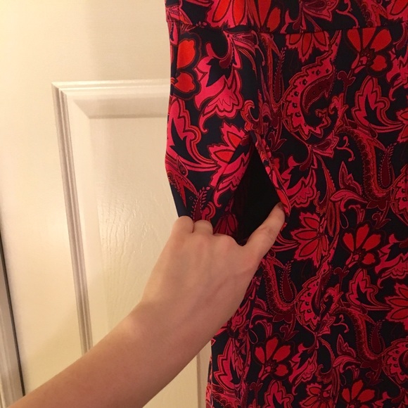 Cute Patterned and Structured Land’s End Dress - Picture 4 of 8